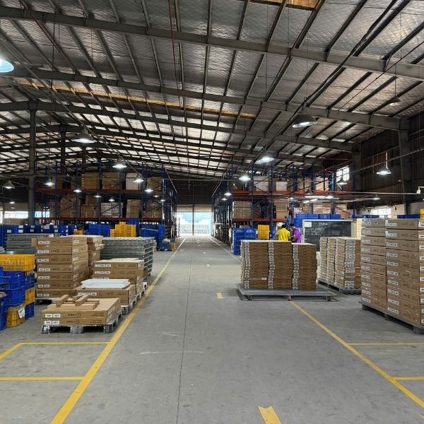 Kitchen cabinet export packaging for international shipping