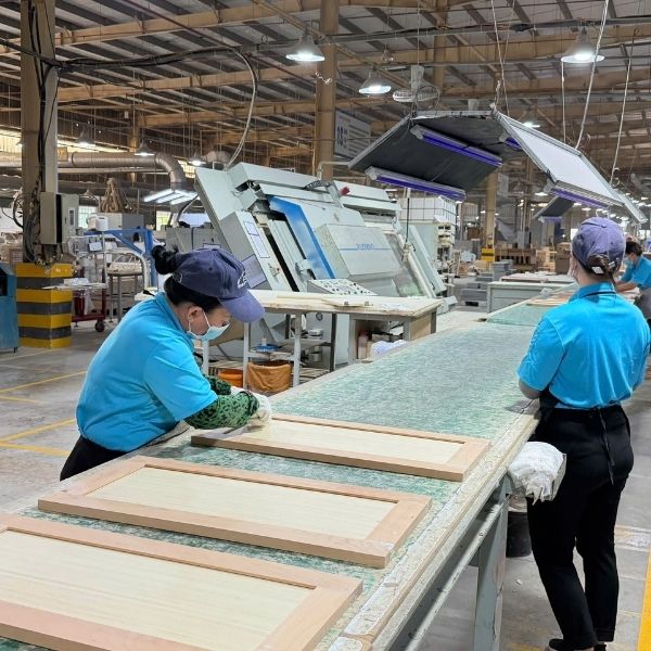 Shaker cabinet manufacturer Vietnam factory production line