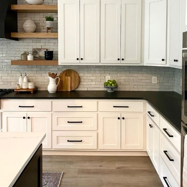 modern residential construction projects using RTA cabinets