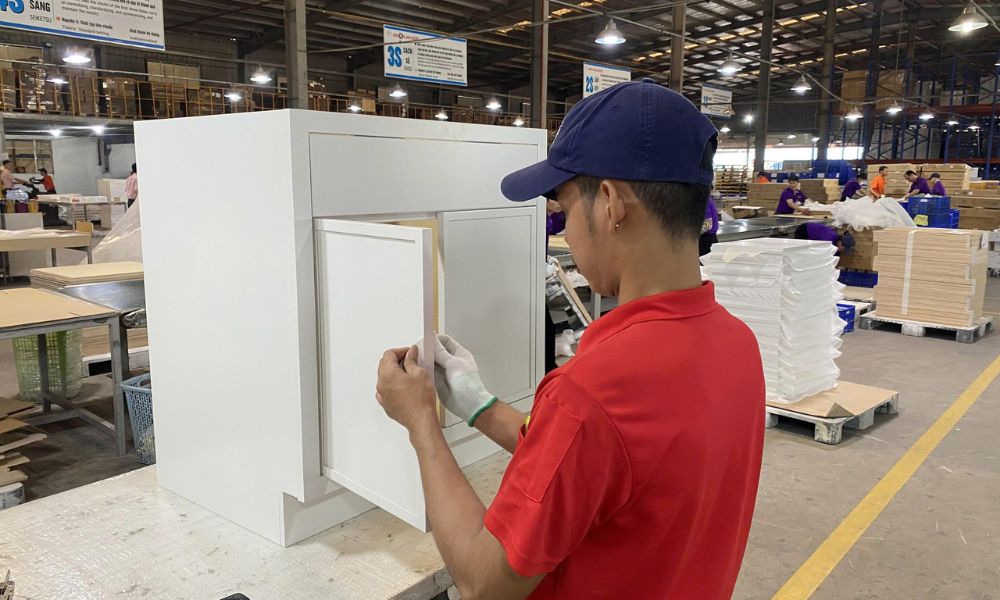 Kitchen cabinet door overlay wholesale OEM reveal gap quality control